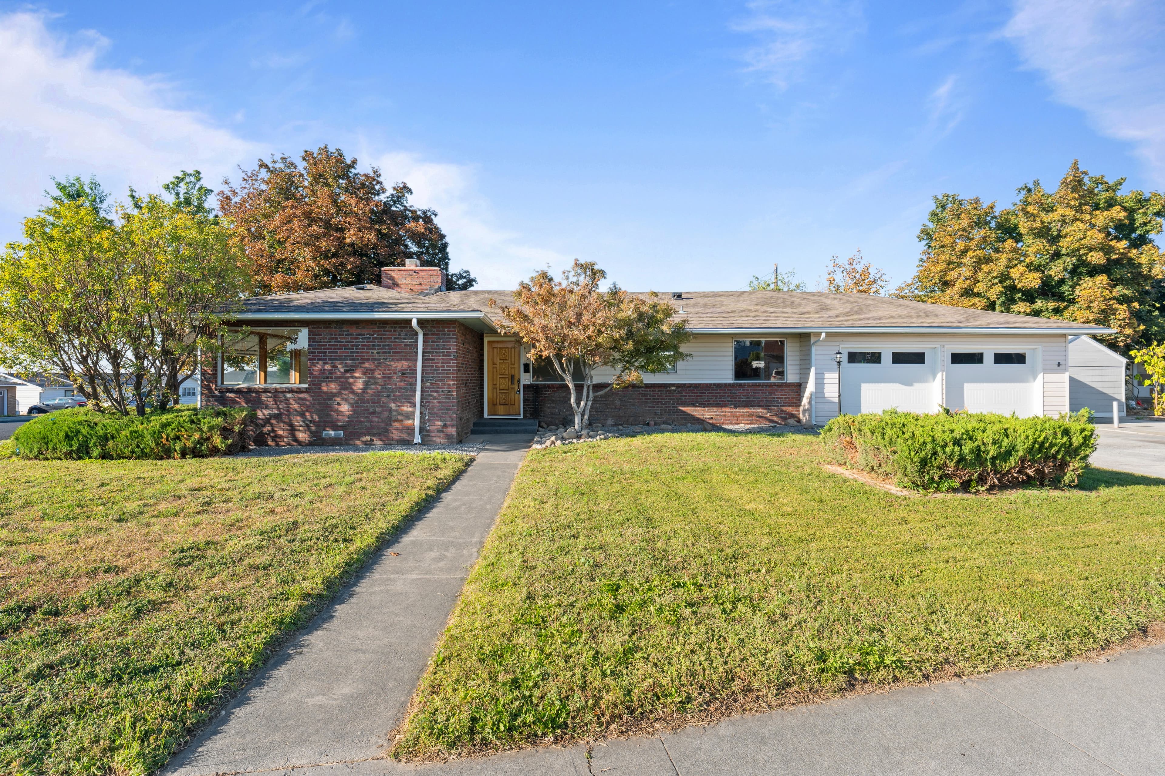 940 South Ironwood Drive - Moses Lake